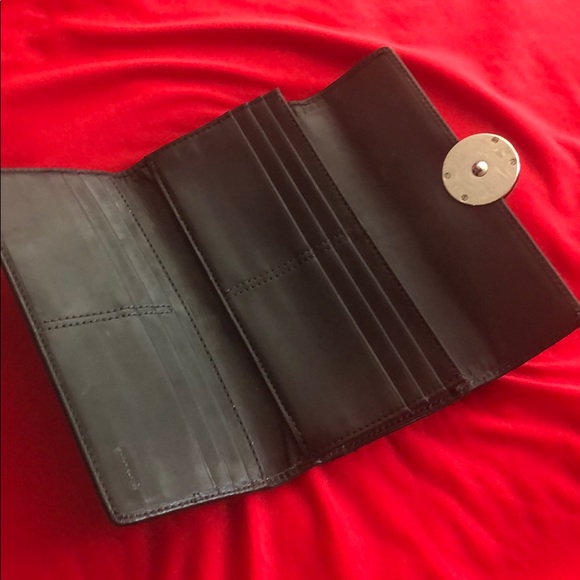 Coach wallet. Used. Good condition - Picture 2 of 7